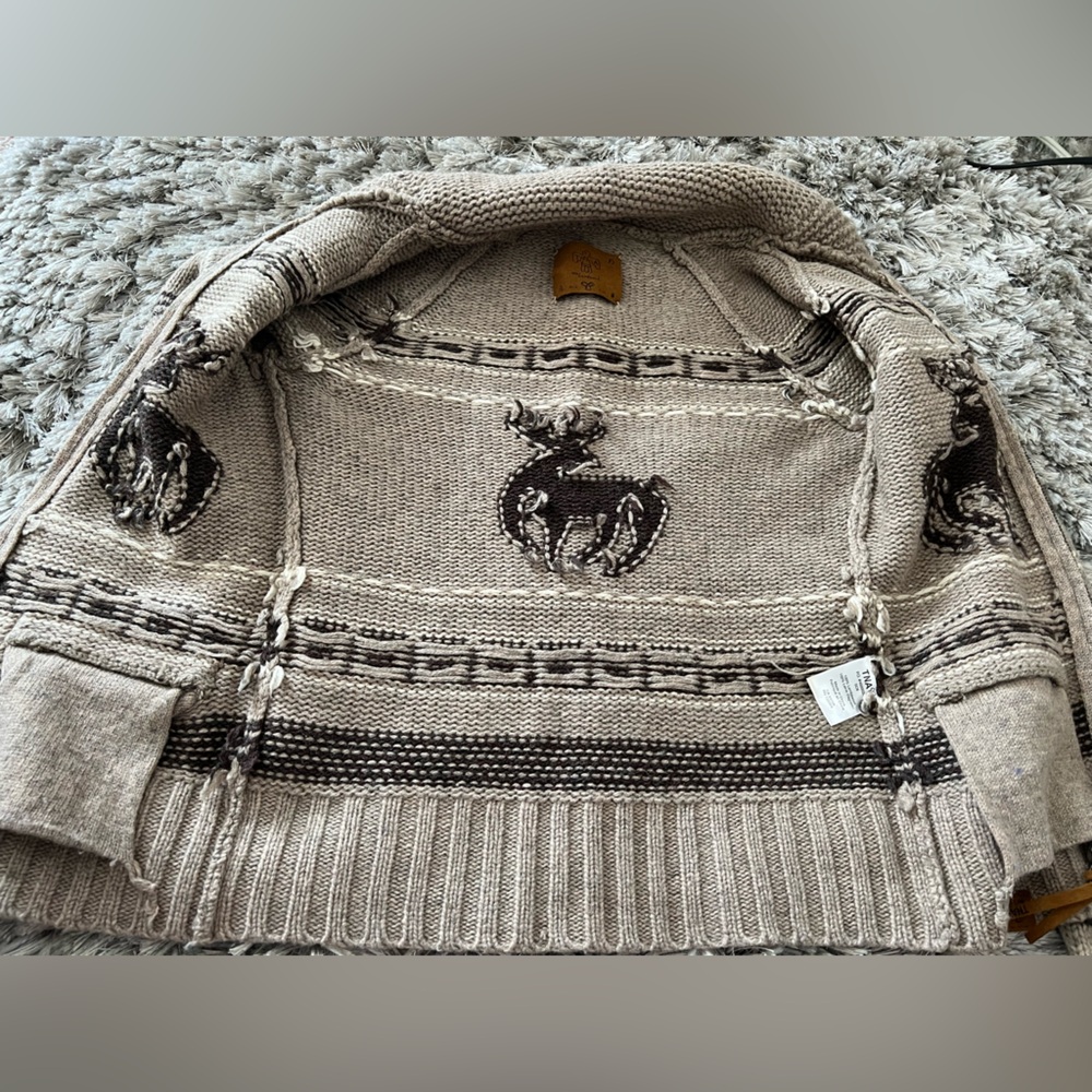TNA Brown Reindeer Zip-Up Sweater 🦌🤎 - Picture 7 of 9